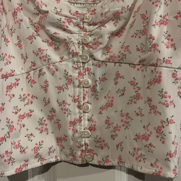 Hollister puff sleeve floral crop top - Size XS - Picture 4 of 8
